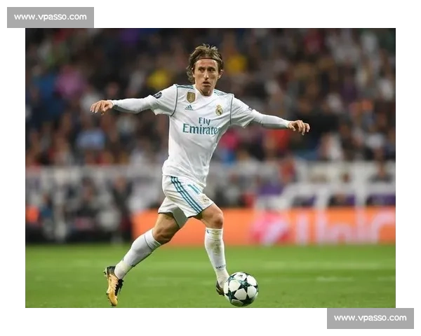 卡拉泽盛赞阿莱格里与莫德里奇，盼米兰重现欧冠辉煌